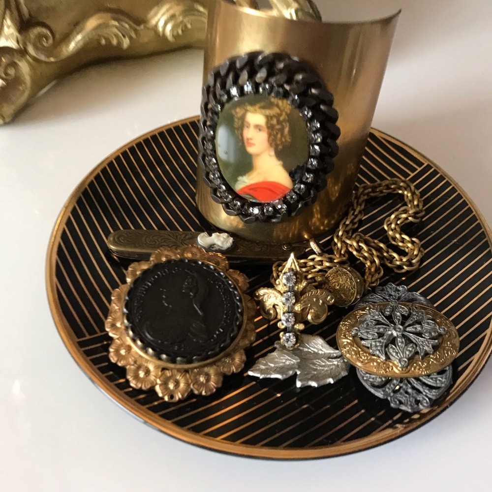 ⚜️VINTAGE CUFF BRACELET⚜️